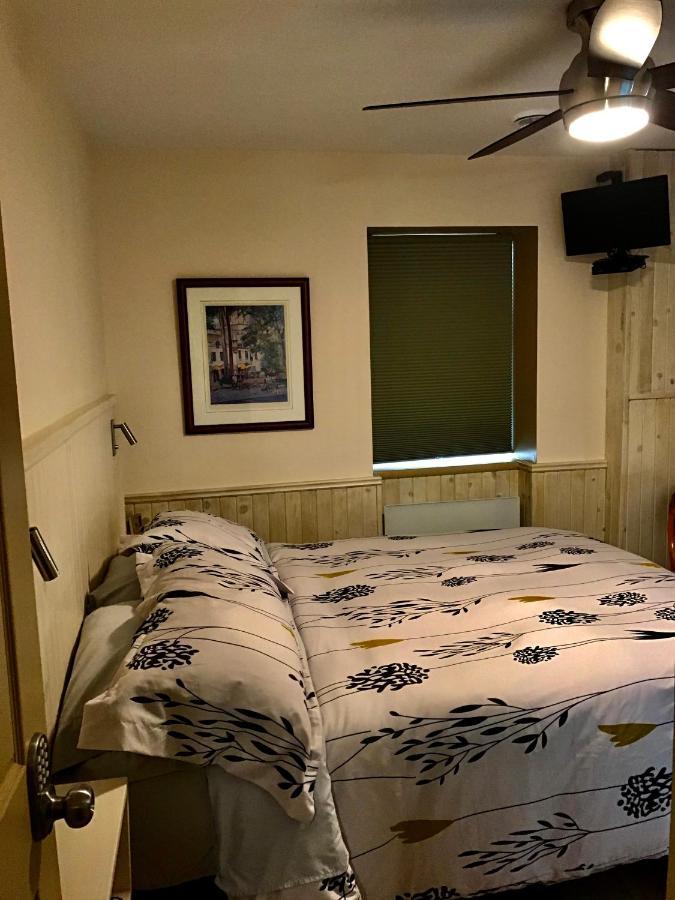 Du Sault-a-la-puce 4* Chateau Richer